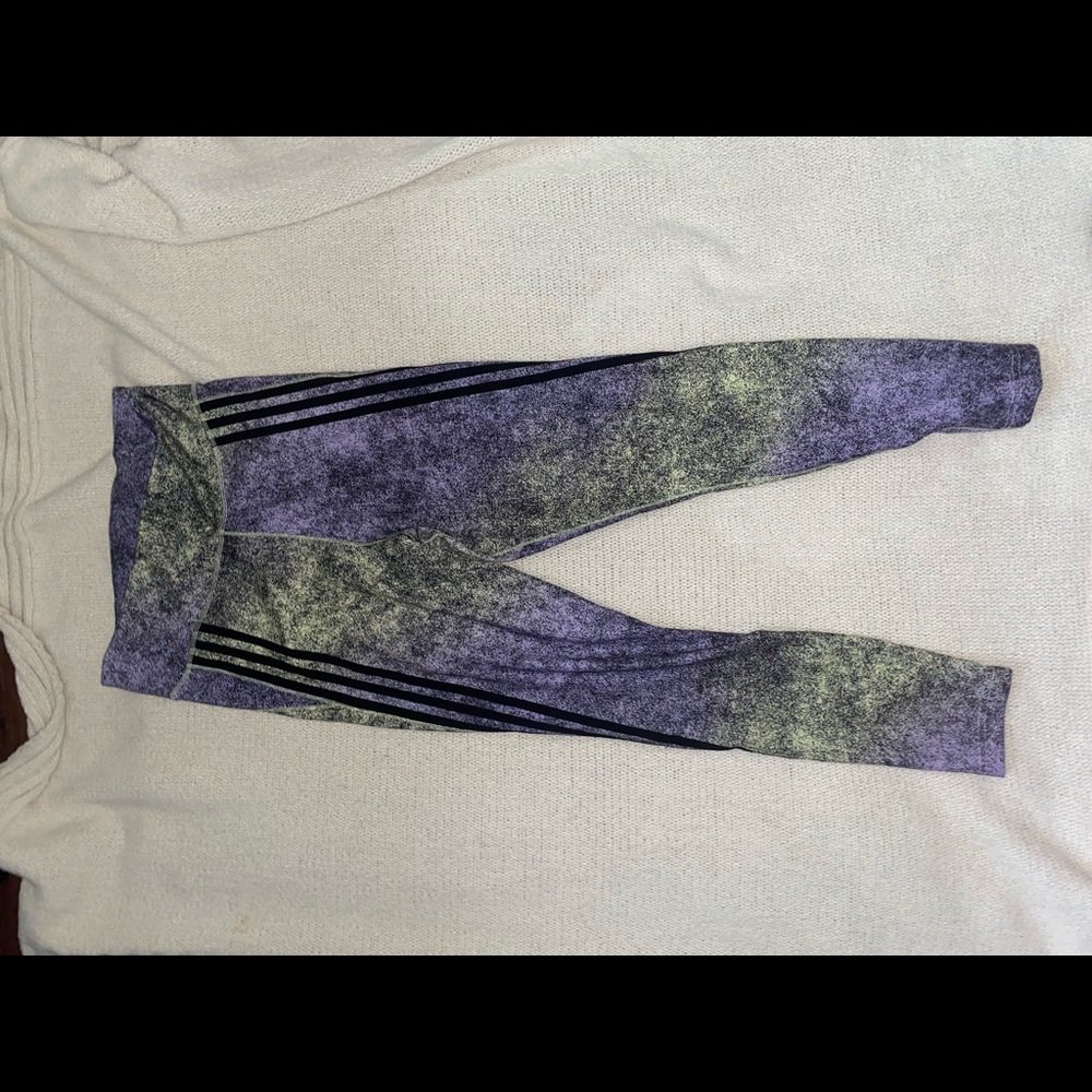 Adidas leggings size medium